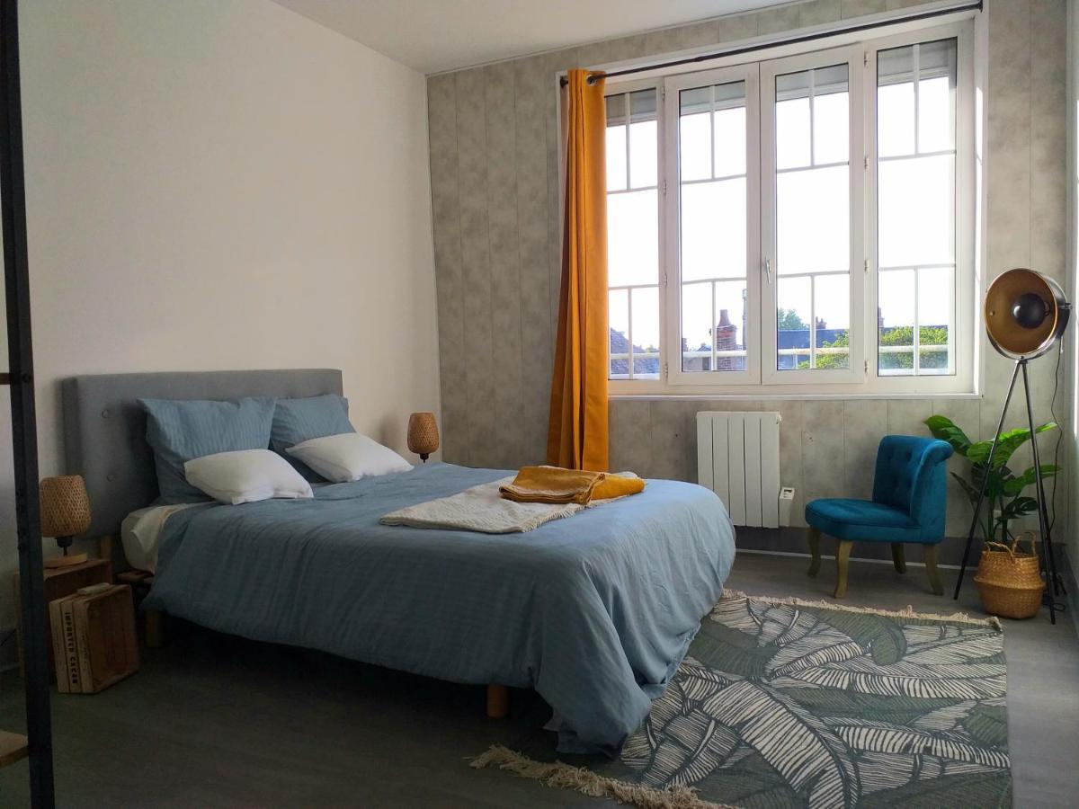 בורז'ה La Tour De Beurre- Appartement Lumineux Et Spacieux מראה חיצוני תמונה